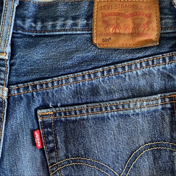 levis 501 shorts - Picture 4 of 4
